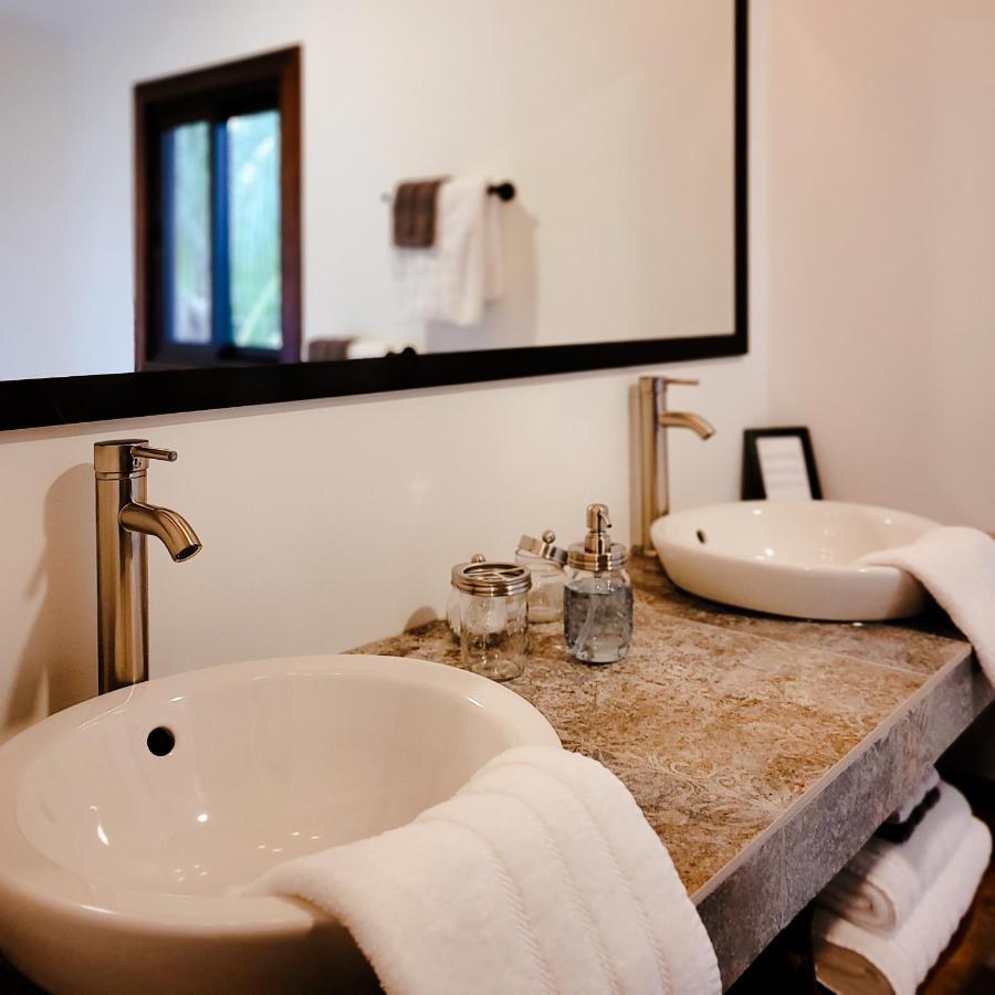 Yumas Riverfront Lodge Сан Игнасио Екстериор снимка